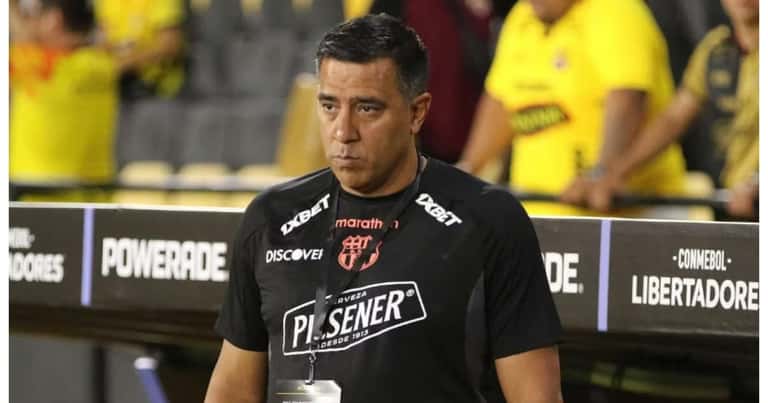 César Farías se quejó de la seguidilla de partidos de Barcelona SC