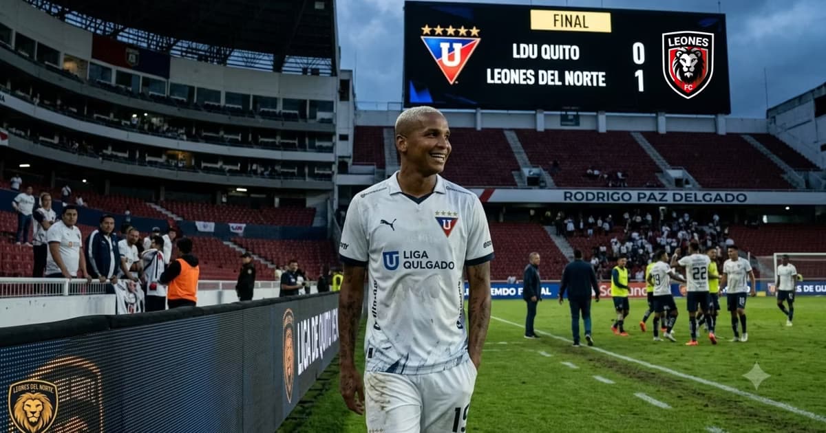 Deyverson riéndose tras perder con LDU