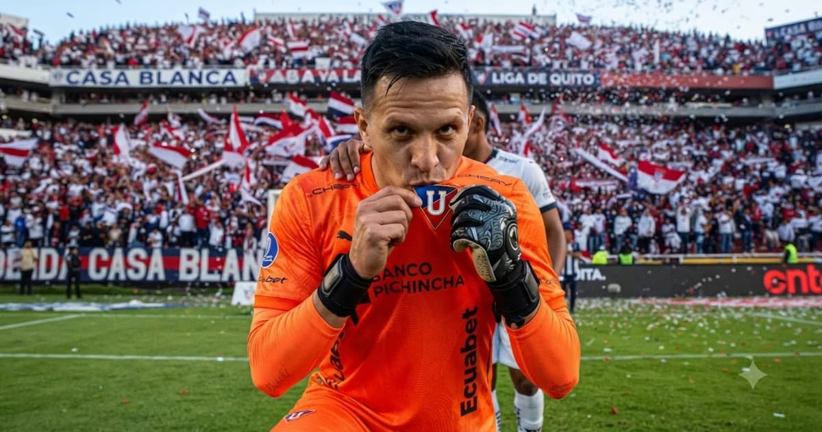 Gonzalo Valle besando el escudo de LDU