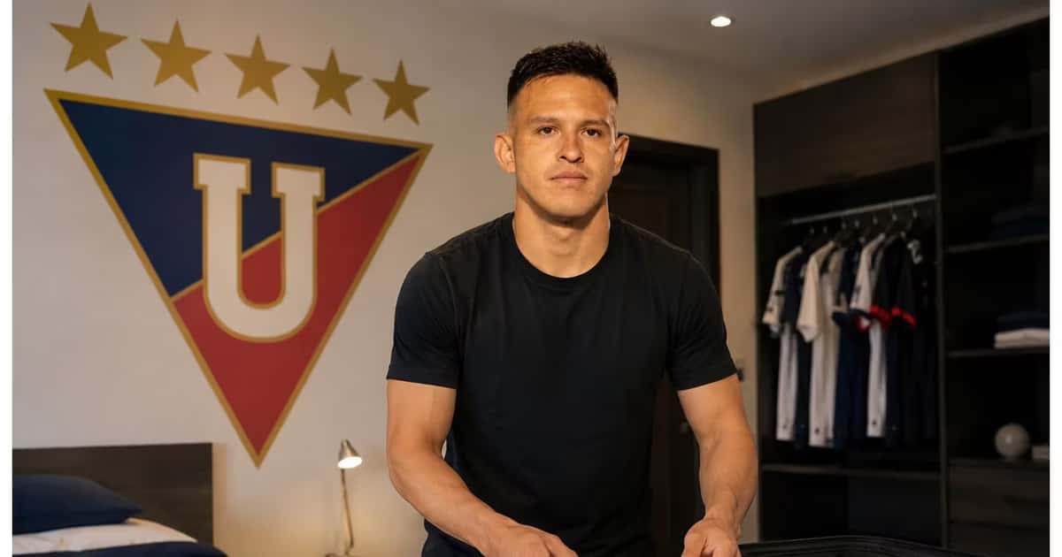 Gonzalo Valle empacando las maletas