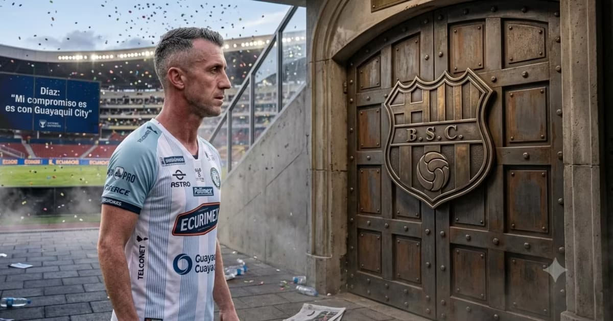 Damián Díaz mirando la puerta de Barcelona SC