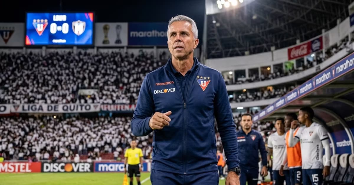 Gustavo Alvarez como DT de Liga de Quito