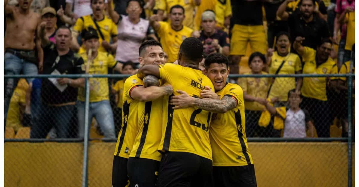 La hinchada de Barcelona y el equipo