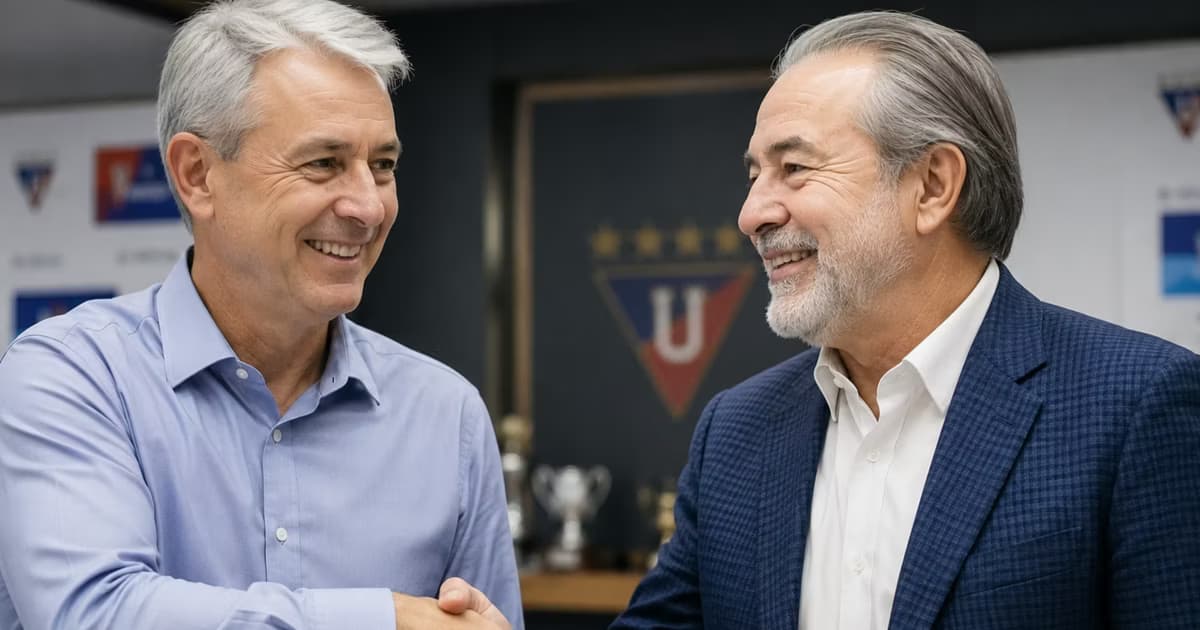 Isaac Alvarez con Tiago Nunes