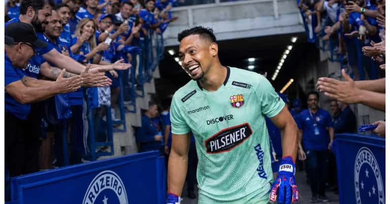 José Contreras, el jugador más destacado en Barcelona SC contra Cruzeiro