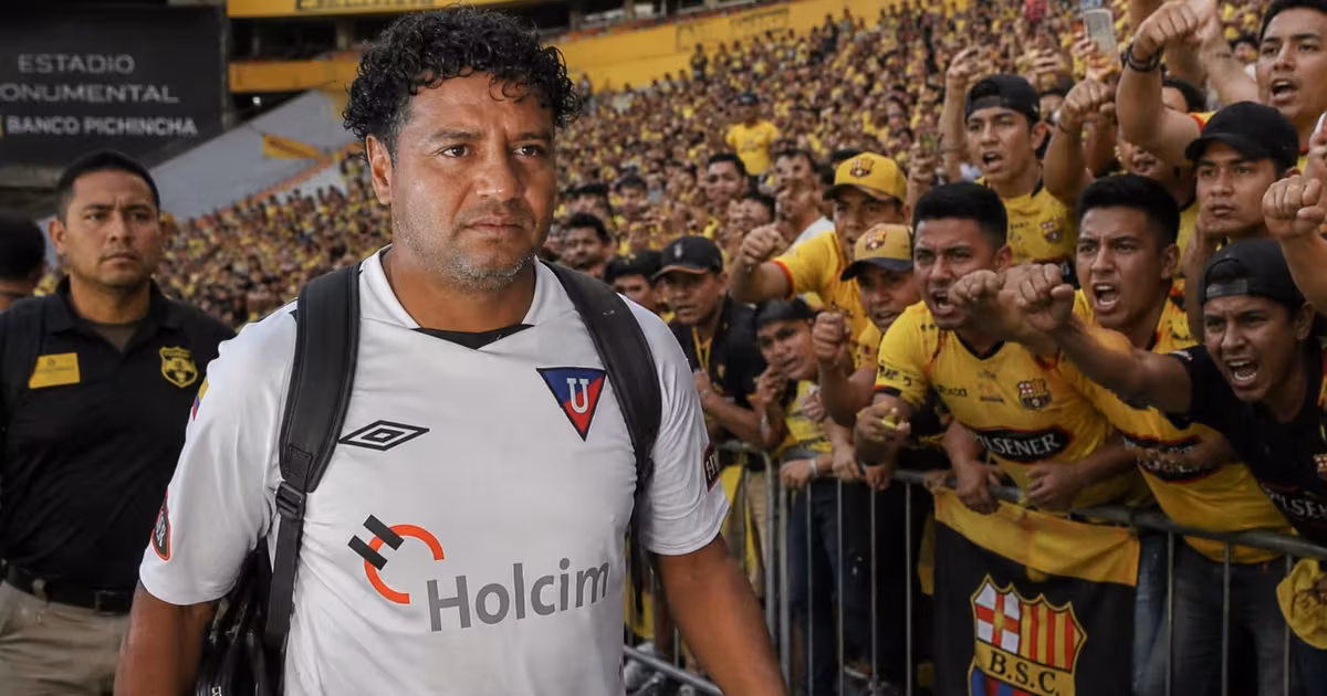 Franklin Salas y los hinchas de Barcelona SC