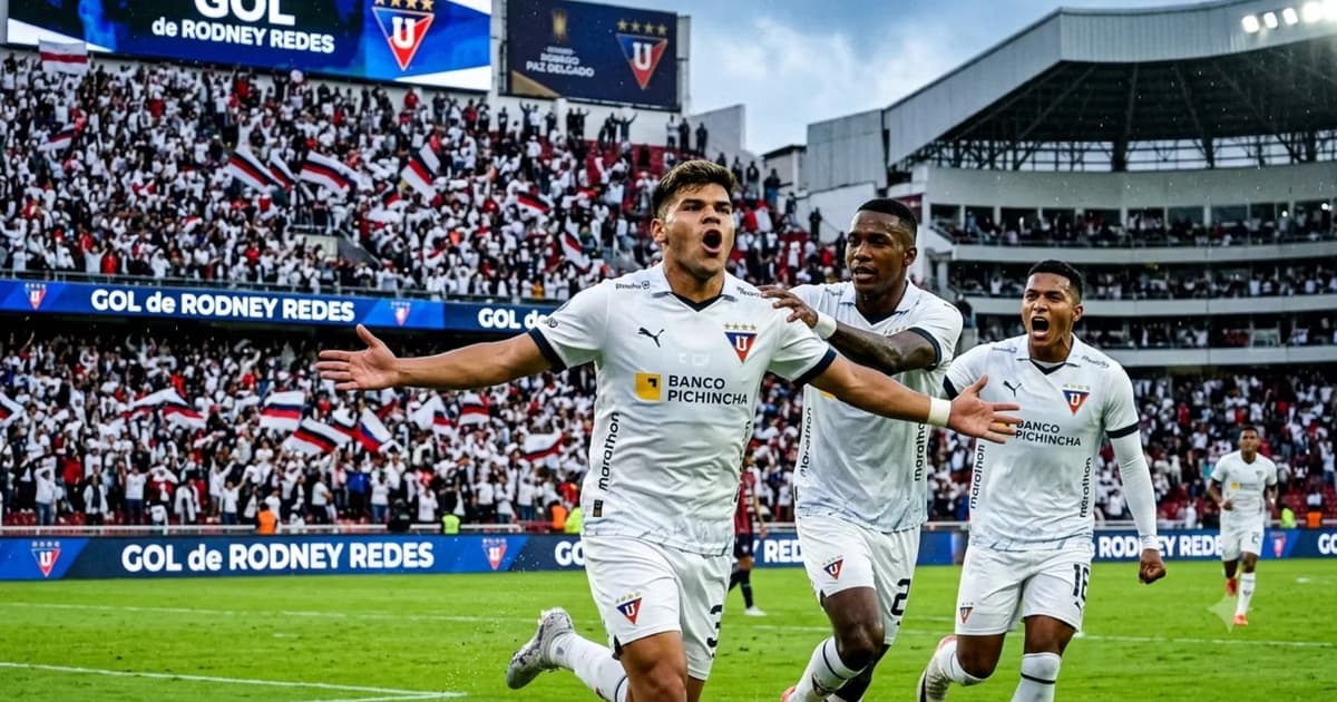 Rodney Redes celebrando un gol con LDU