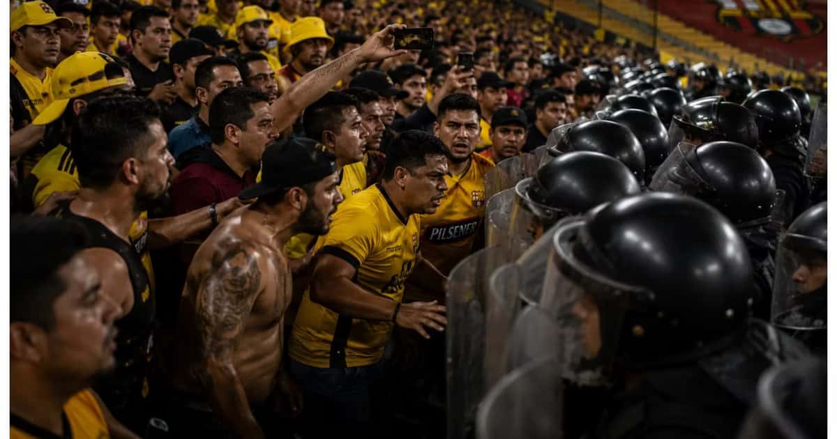 Hinchas de Barcelona vs la seguridad
