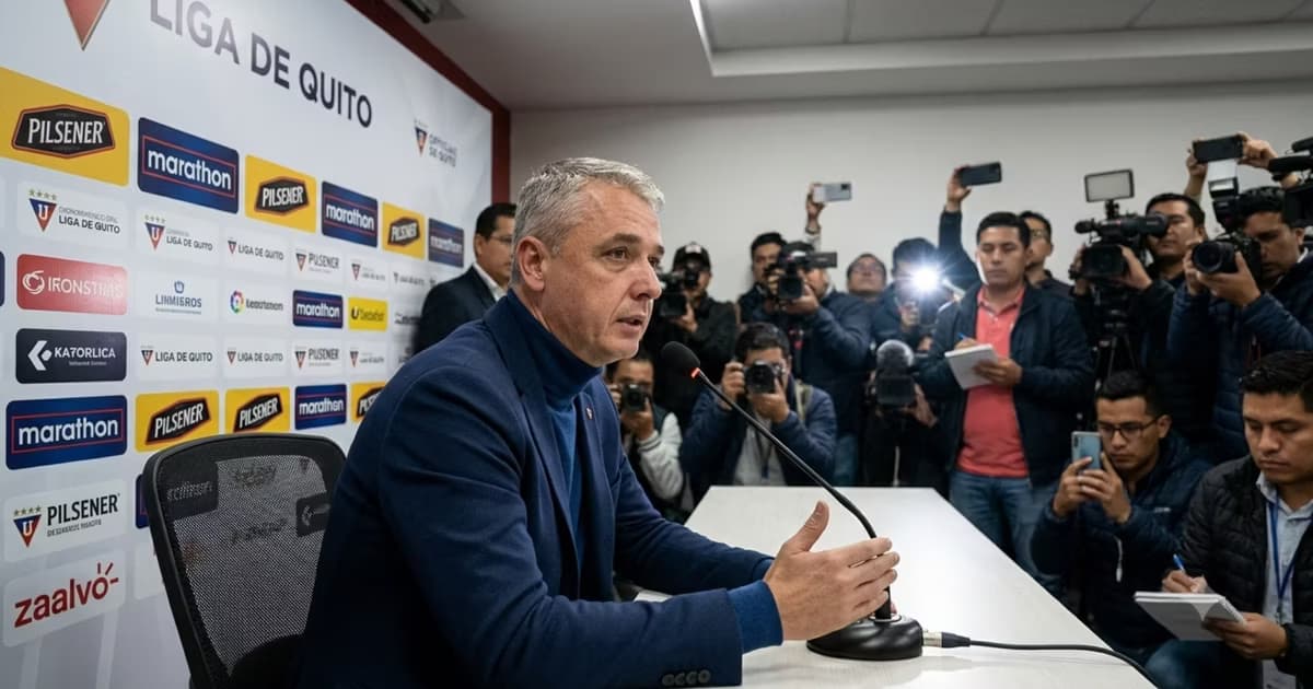 Tiago Nunes ante los medios