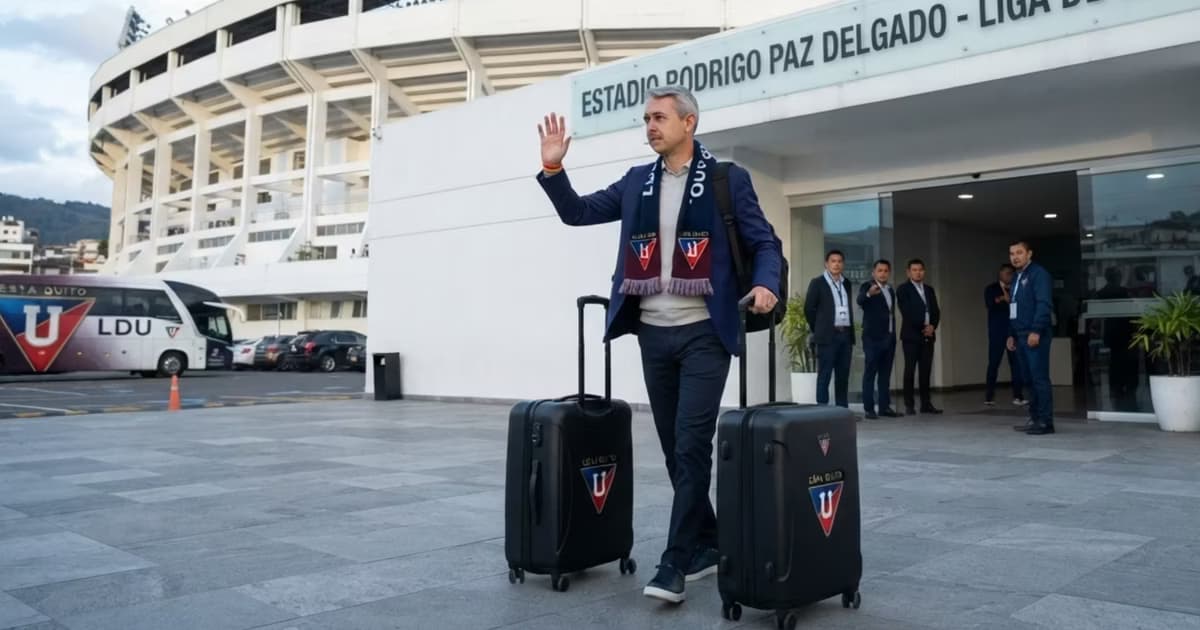 Tiago Nunes saliendo de LDU