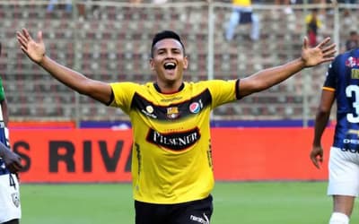 Wacho Vera juega en un equipo de Segunda Categoría de Pedernales