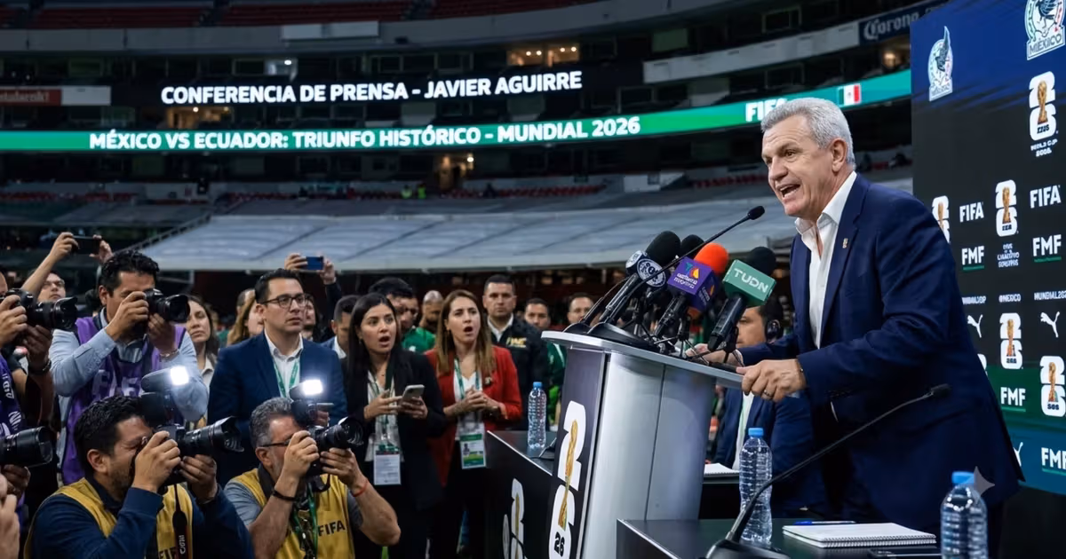 Javier Aguirre ante la prensa