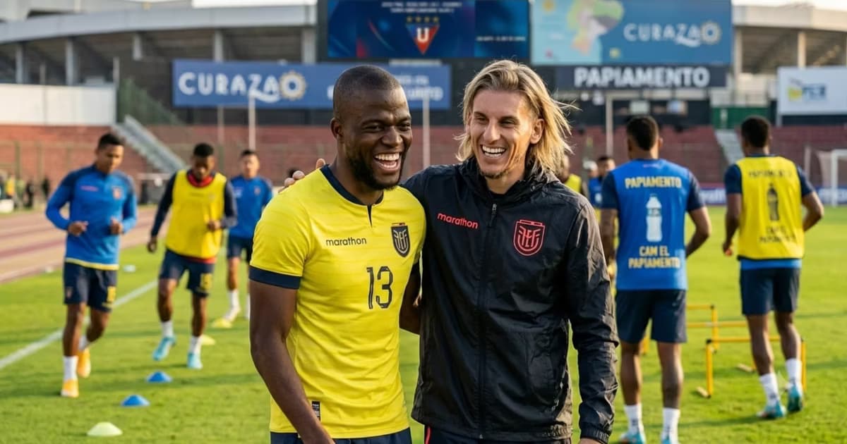 Enner Valencia y Becacece riéndose