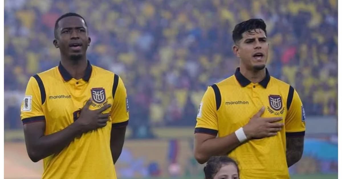 Willian Pacho y Piero Hincapie con la camiseta de Ecuador