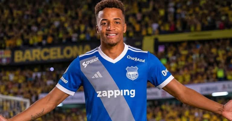 Emelec podría aprovechar el desplome del precio de Byron Castillo si Barcelona SC decide dejarlo salir