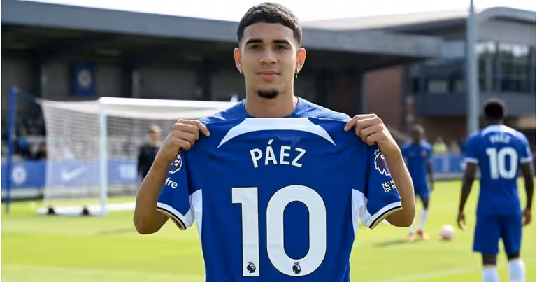 Dicen que quieren mandar, pero Chelsea premió a Kendry Páez con la 10