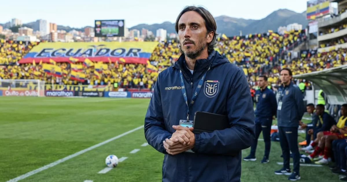 Luis Zubeldía como DT de Ecuador