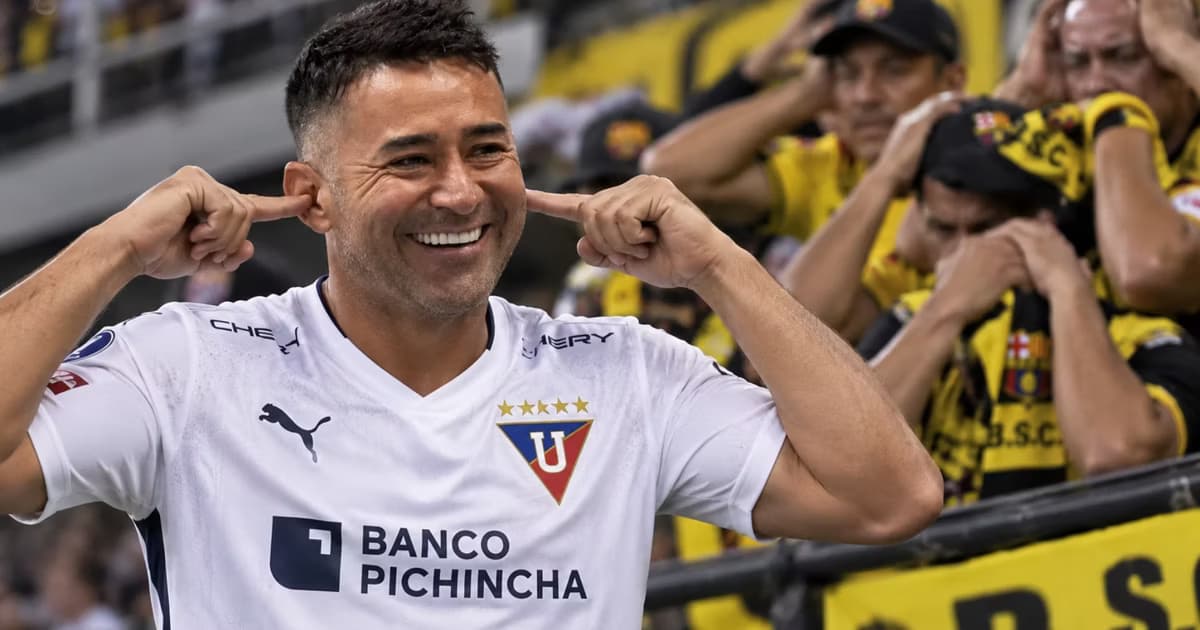 Claudio Bieler se burla de los hinchas de Barcelona SC