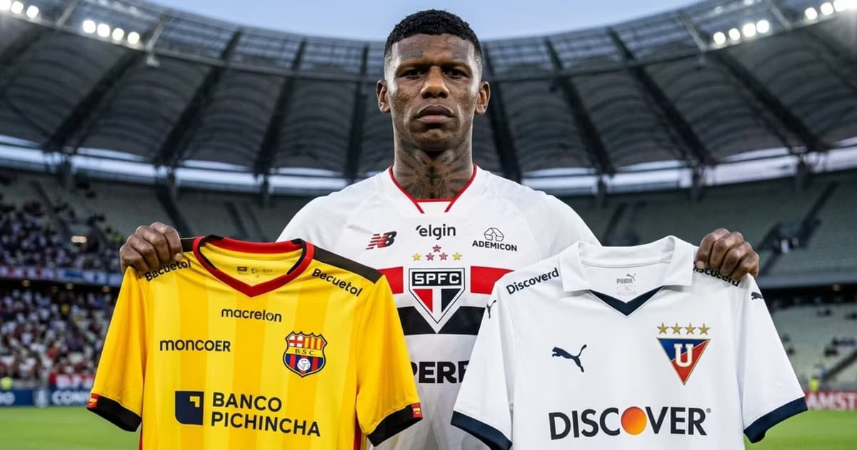 Robert Arboleda con las camiseta de LDU y Barcelona SC