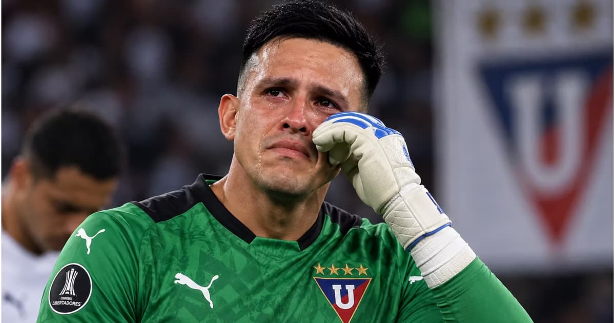 Gonzalo Valle llorando