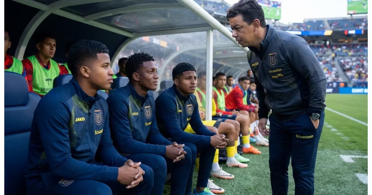 Marcelo Gallardo con los jugadores de la TRI