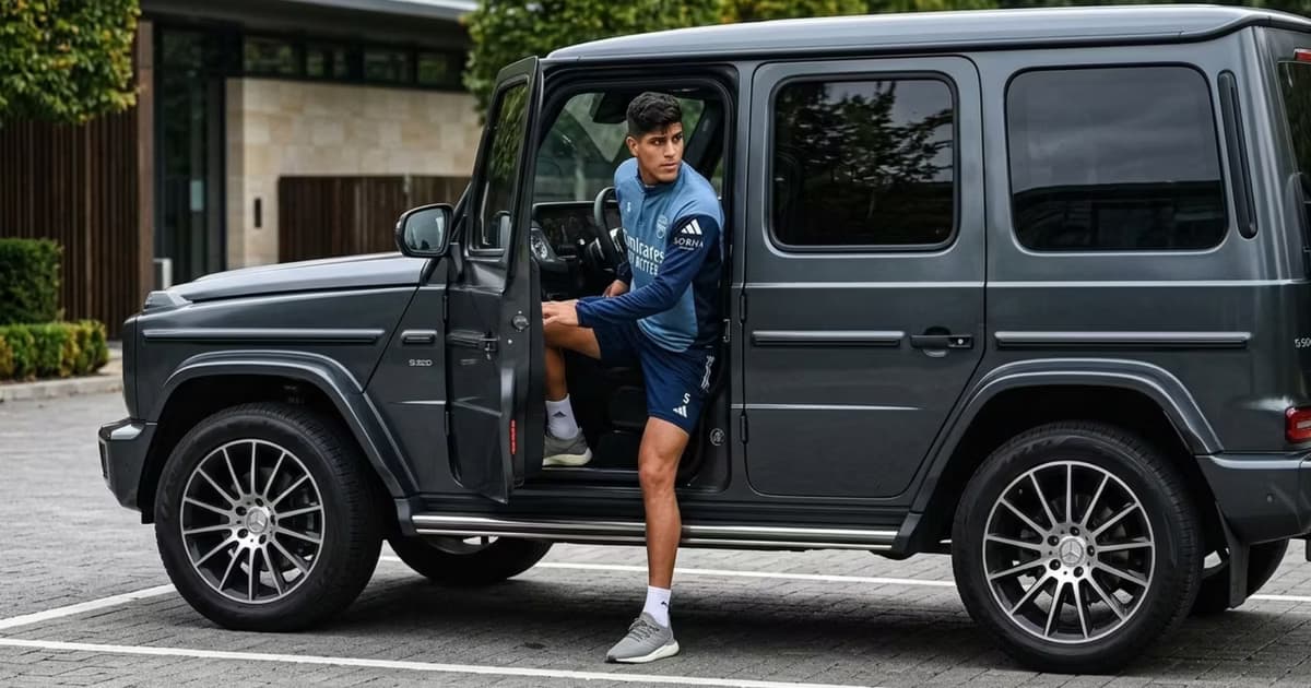 Piero Hincapié y su Mercedez Benz