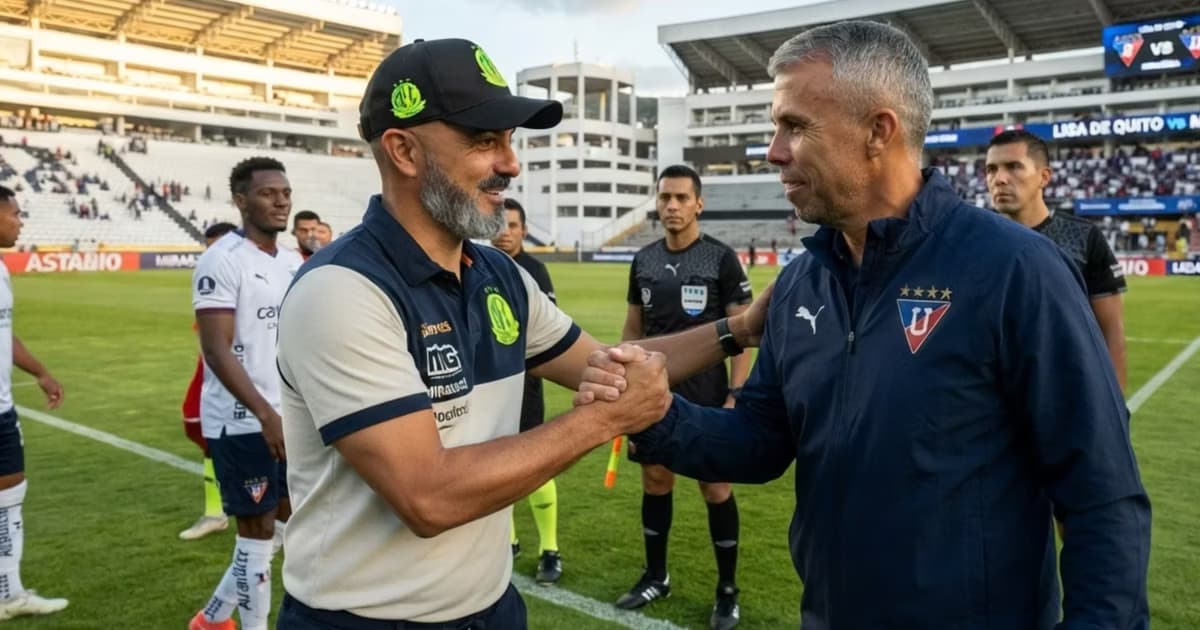 El DT de Mirassol y Gustavo Alvarez de LDU