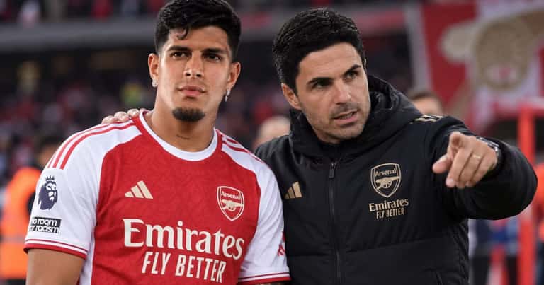 Arsenal debe decidir si arriesga a Piero Hincapié o espera su recuperación completa