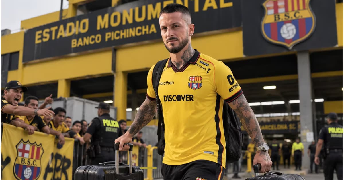 Darío Benedetto saliendo de BSC