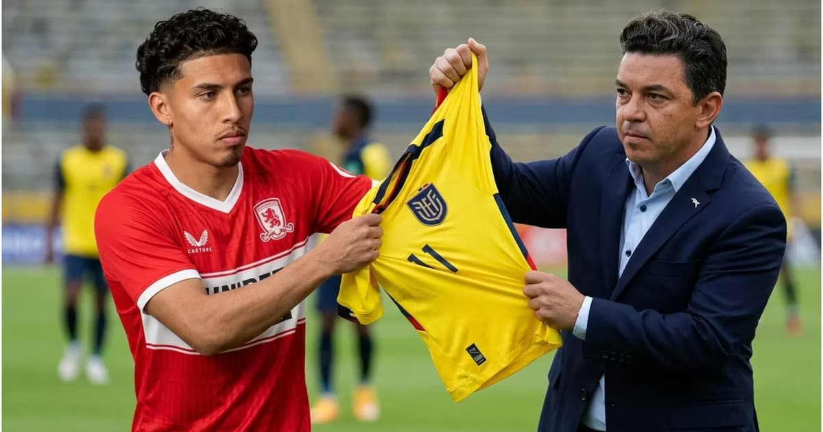 Jeremy Sarmiento y Marcelo Gallardo con la camiseta de Ecuador