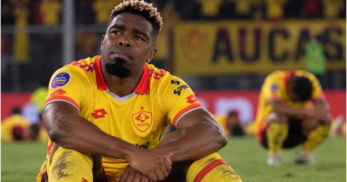 Michael Carcelén triste tras la derrota de Barcelona SC