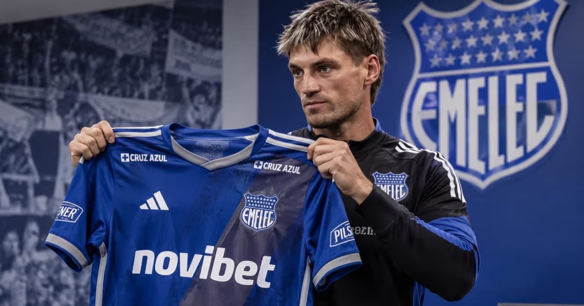 Thiago Cardozo con la camiseta de Emelec