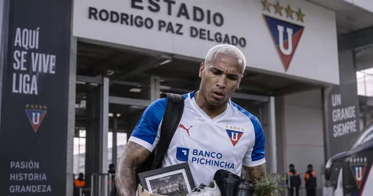 Deyverson no seguirá en Liga de Quito
