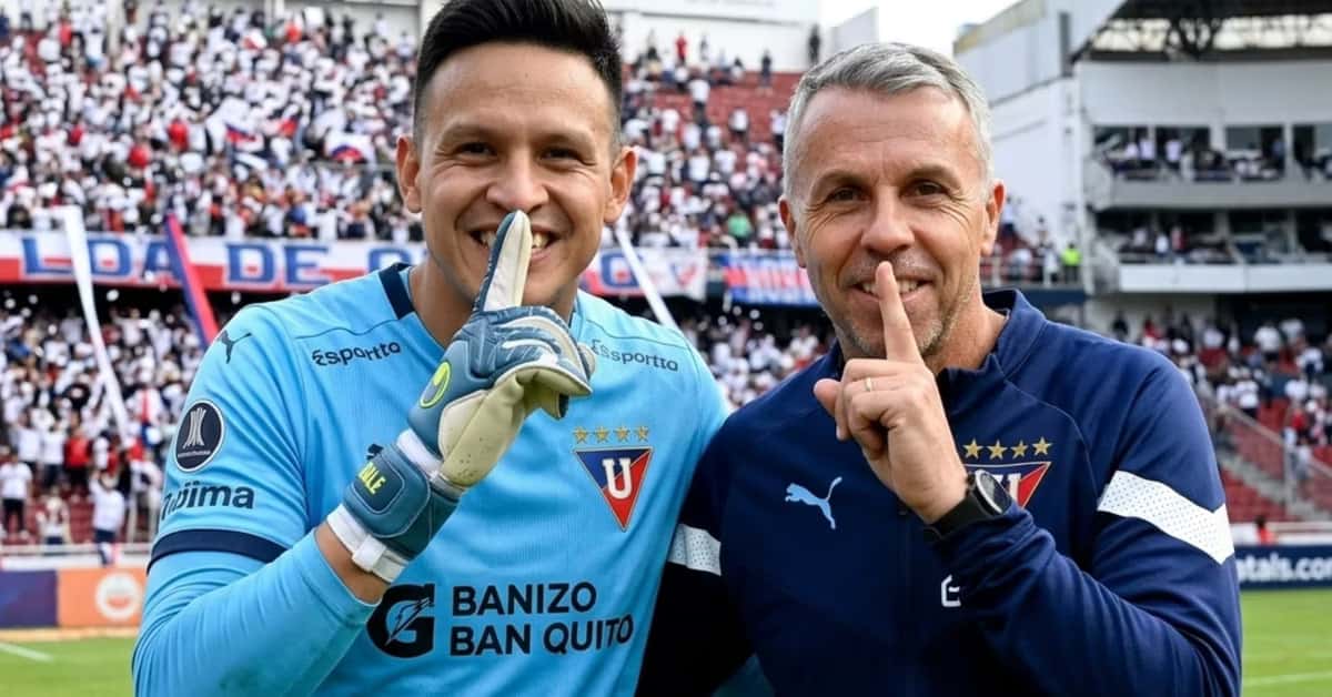 Gonzalo Valle y Gustavo Álvarez callando a la prensa