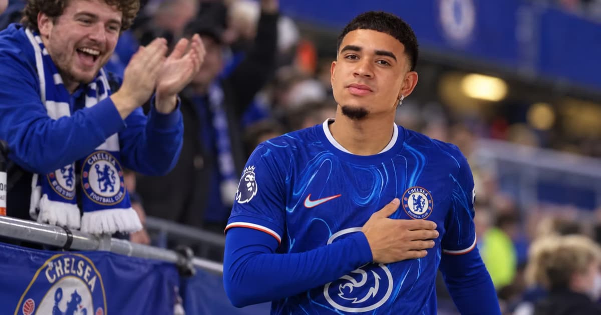 Kendry Páez aplaudido en el Chelsea