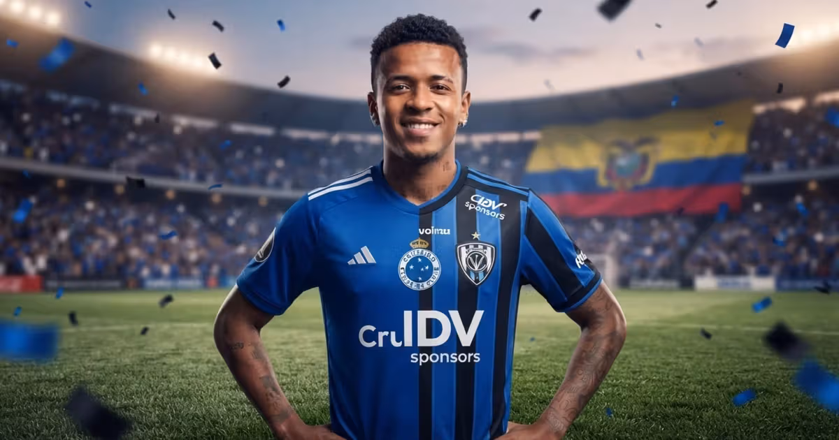 Keny Arroyo con la camiseta de IDV y Cruzeiro