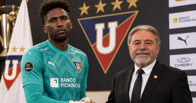 LDU tiene lista la renovación con Alexander Domínguez
