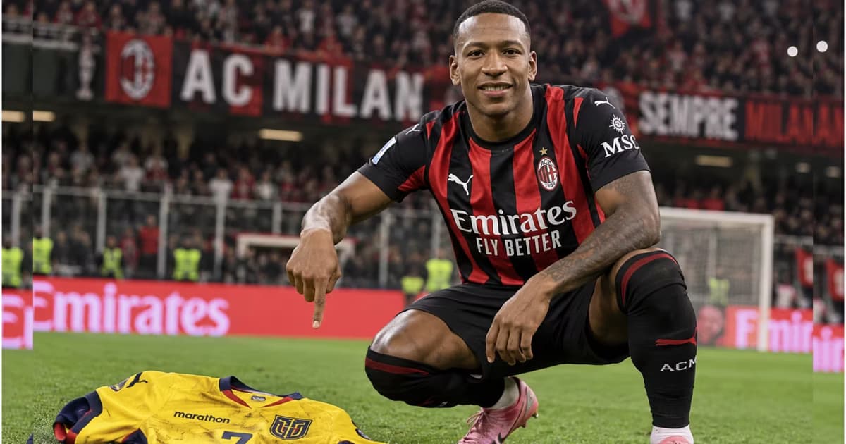 Pervis Estupiñán con la camisetd del Ac Milan