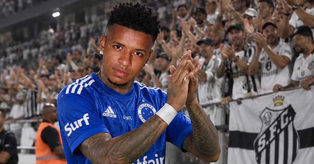Keny Arroyo y la hinchada de Santos