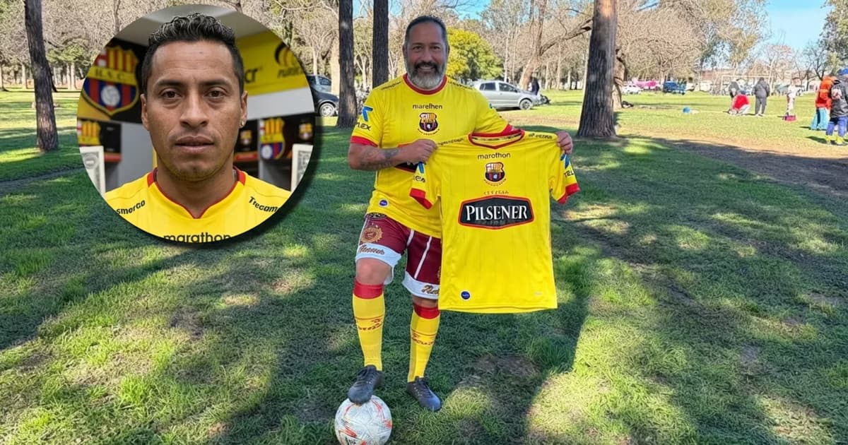 Hernán Encina con la camiseta de Barcelona SC
