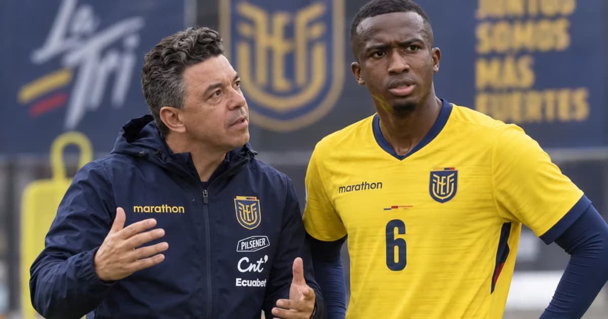 Marcelo Gallardo con Willian Pacho en la TRI