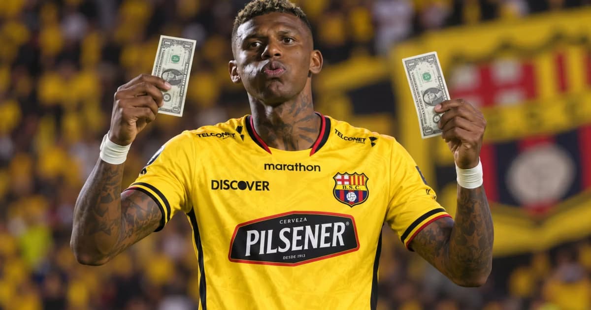 Robert Arboleda con su sueldo en BSC