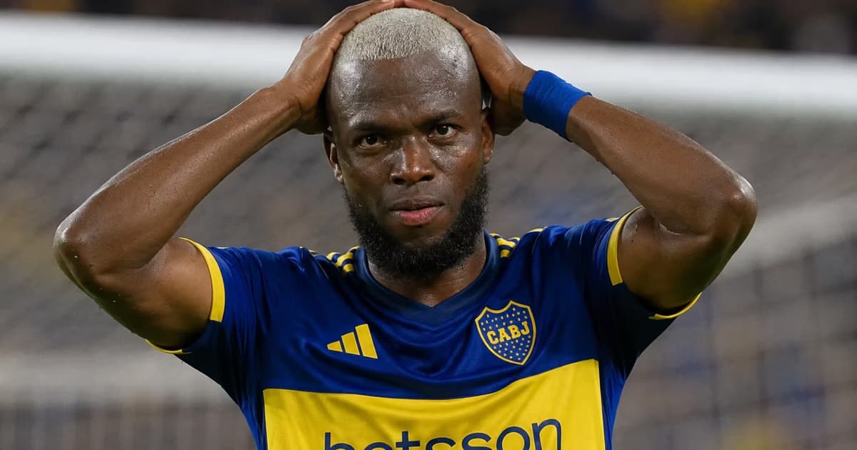 Enner Valencia con la camiseta de Boca Juniors