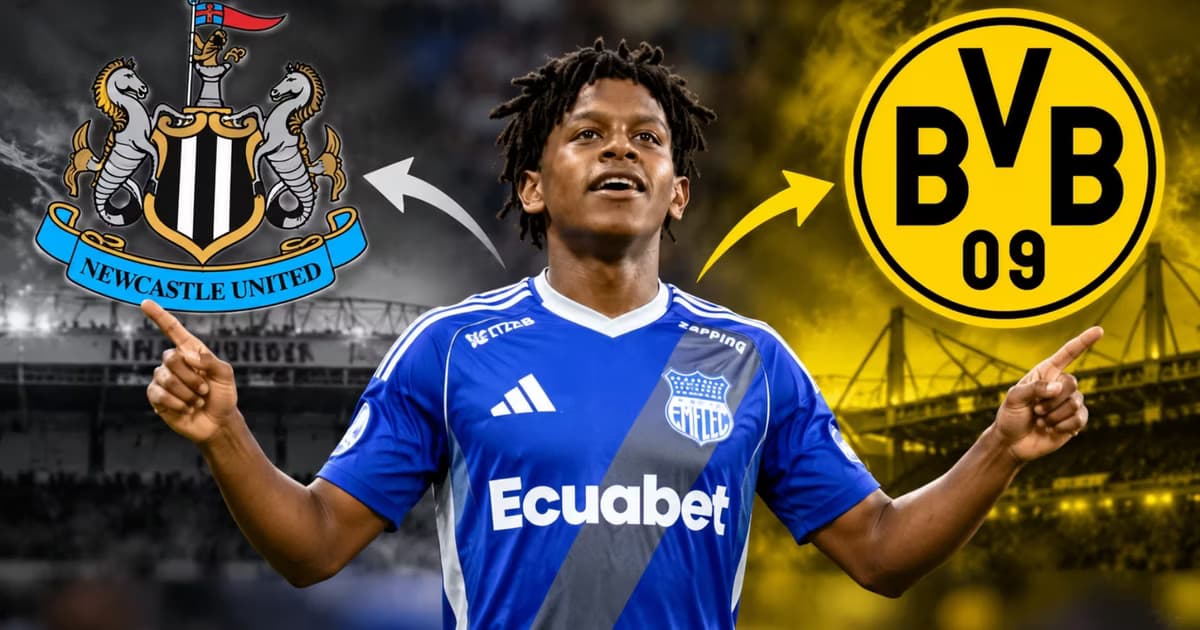 Luis Fragozo en Emelec con el escudo de Newcastle y Borussia Dortmund