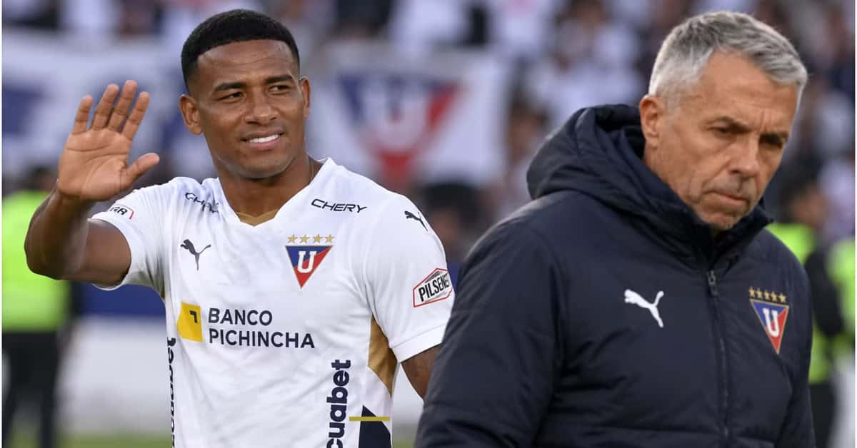 José Carabalí saliendo de LDU
