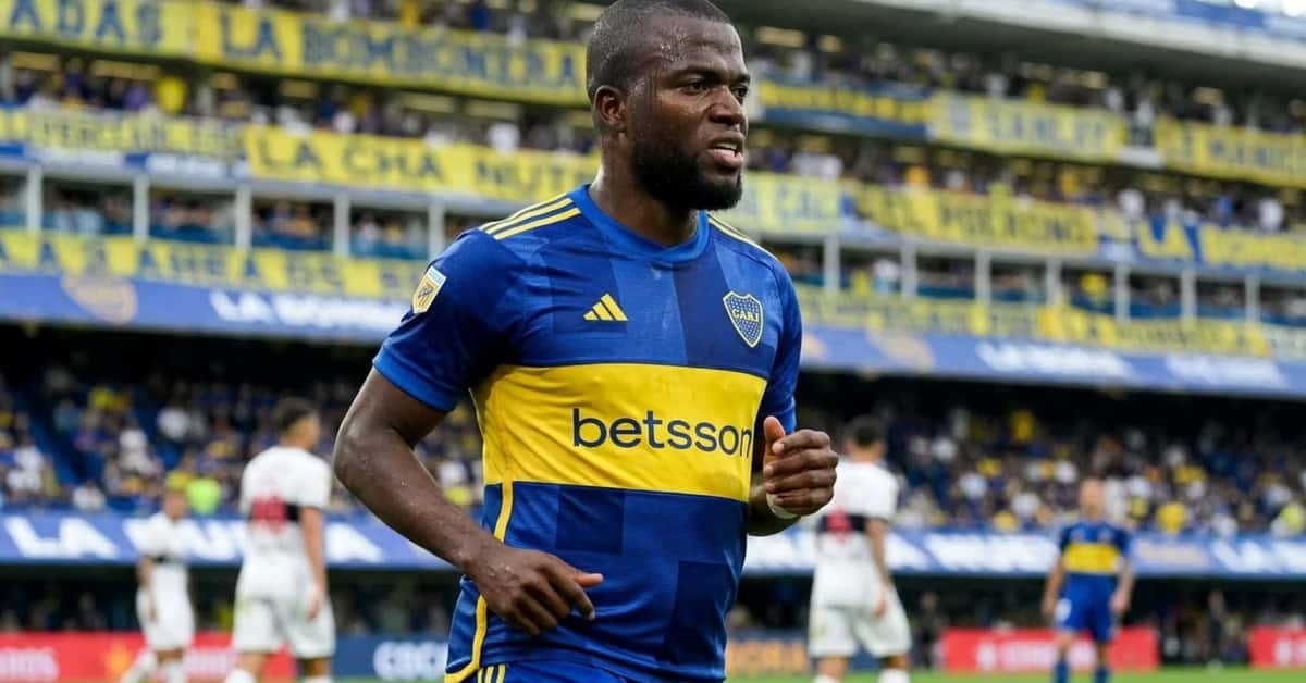 Enner Valencia con la camiseta de Boca Juniors