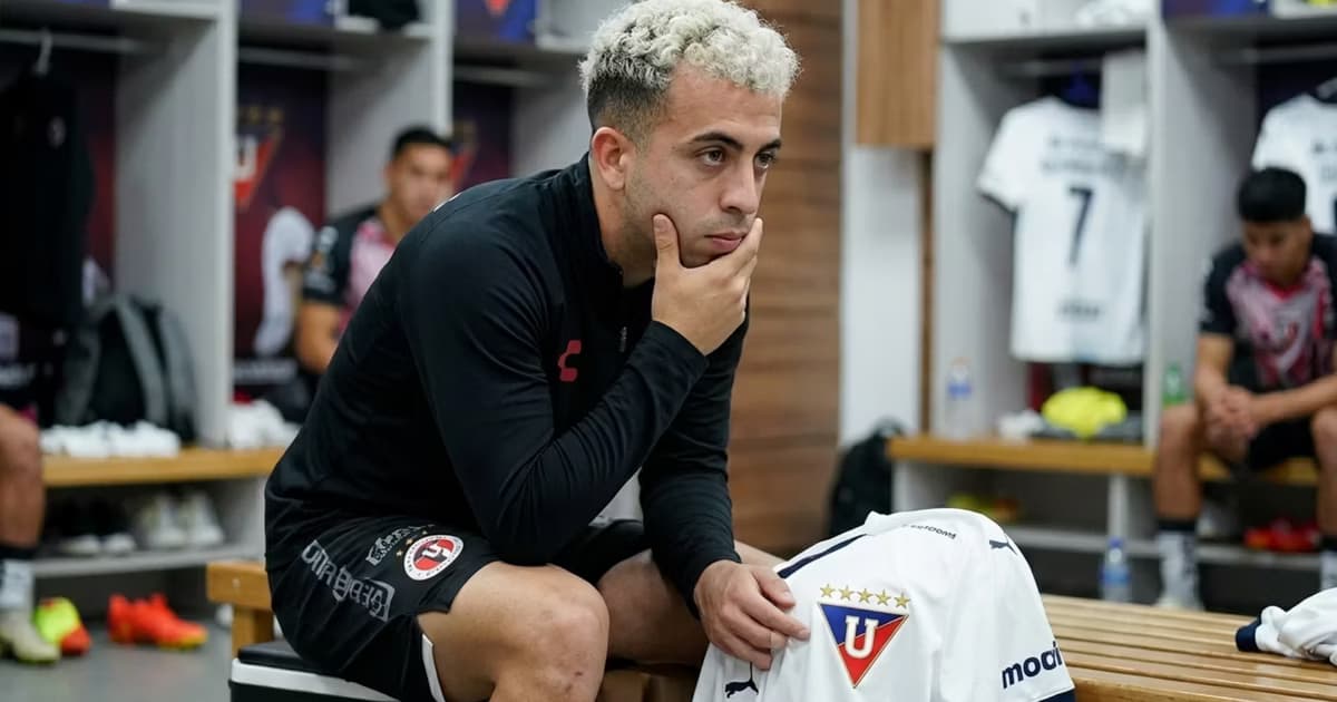 Lucas Rodríguez y la camiseta de LDU