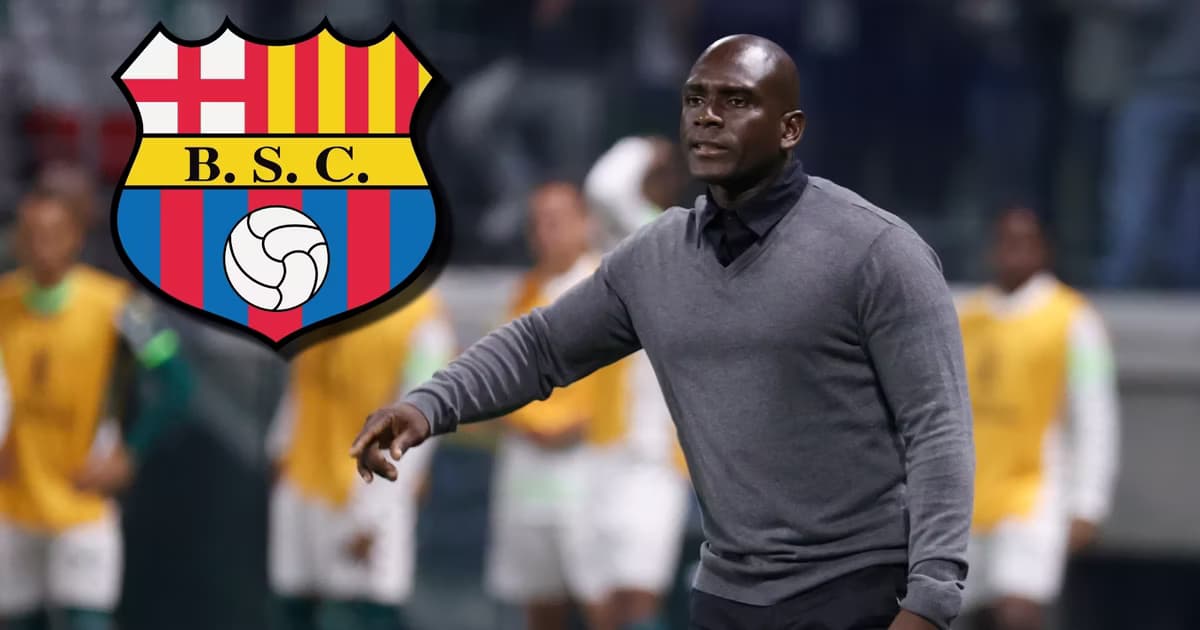 Segundo Castillo y el escudo de Barcelona SC