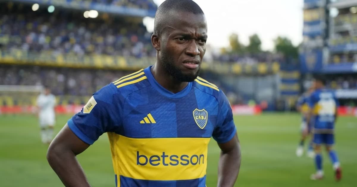 Enner Valencia con la camiseta de Boca Juniors