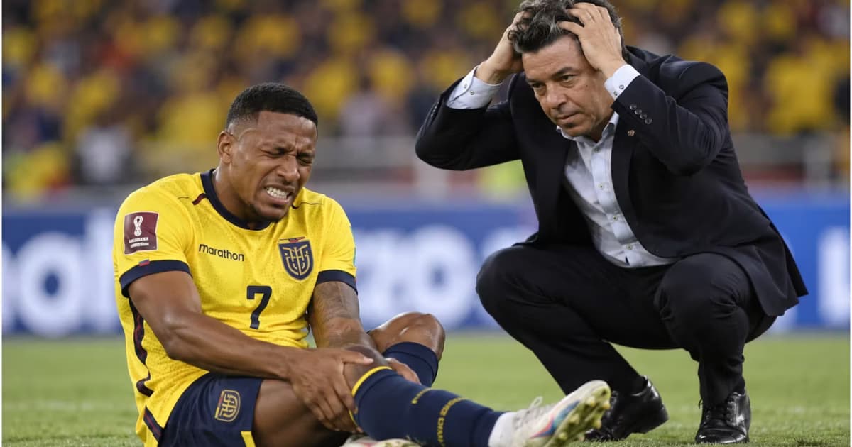 Marcelo Gallardo y Pervis Estupiñán en la Tri